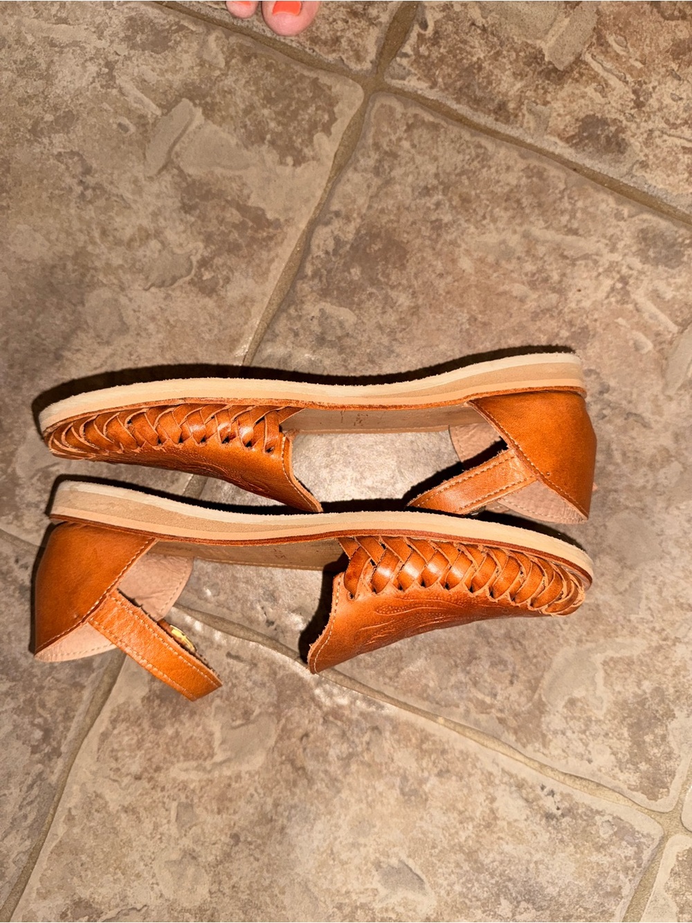 Hand-Tooled Mexican Leather Huaraches Size 8 - Picture 5 of 7